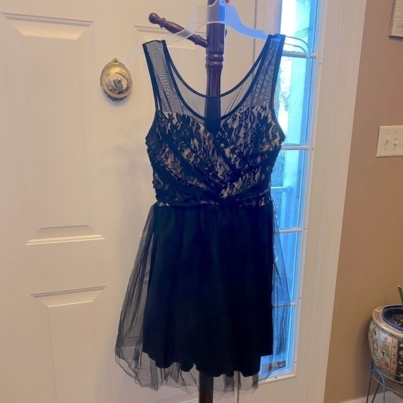 dELiA*s Dresses & Skirts - DELIAS BLACK LACE AND CRINOLINE PARTY DRESS SIZE 5/6